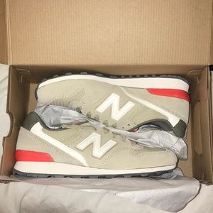 Women’s New Balance 696 Shoes, size 7.5